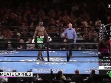 El boxeador Curtis Harper abandona un combate en el primer segundo y se baja del ring El boxeador Curtis Harper abandona un combate en el primer segundo y se baja del ring