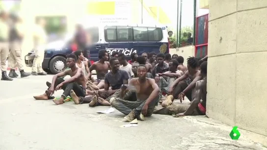 Migrantes que saltaron la valla de Ceuta Migrantes que saltaron la valla de Ceuta