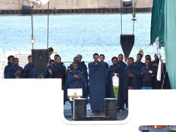 ACNUR insta a la UE a permitir urgentemente el desembarco de 150 inmigrantes ACNUR insta a la UE a permitir urgentemente el desembarco de 150 inmigrantes