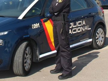 Imagen de archivo de un coche de la Policía Nacional Imagen de archivo de un coche de la Policía Nacional