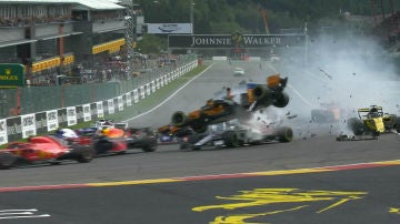 Alonso, 'volando' en Spa