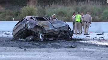 En la imagen el coche destruido del youtuber  McSillet