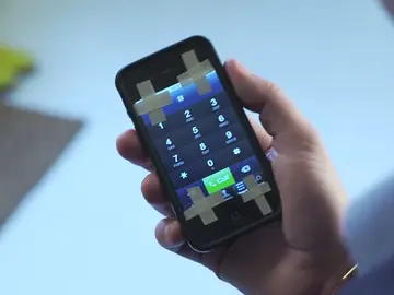 ¿La pantalla táctil del móvil te funciona mal? Te enseñamos a arreglarla ¿La pantalla táctil del móvil te funciona mal? Te enseñamos a arreglarla