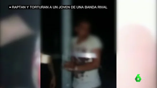 El impactante vídeo de las reyertas entre bandas en Málaga: secuestran y torturan a un joven para pedirle droga El impactante vídeo de las reyertas entre bandas en Málaga: secuestran y torturan a un joven para pedirle droga