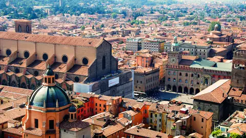 Bolonia, Italia 6 destinos baratos a los que viajar nada más terminar el verano