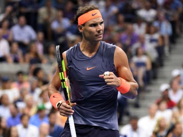 Rafa Nadal celebra un punto contra Thiem Rafa Nadal celebra un punto contra Thiem