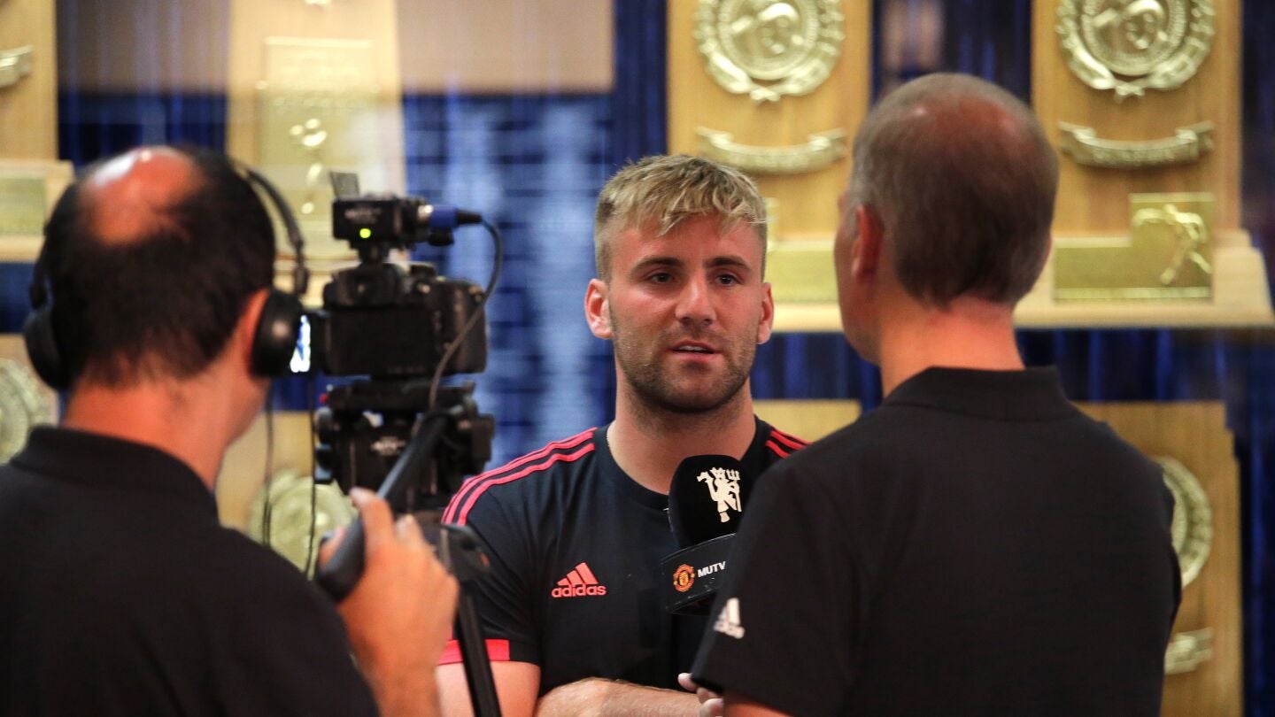 Luke Shaw en una entrevista