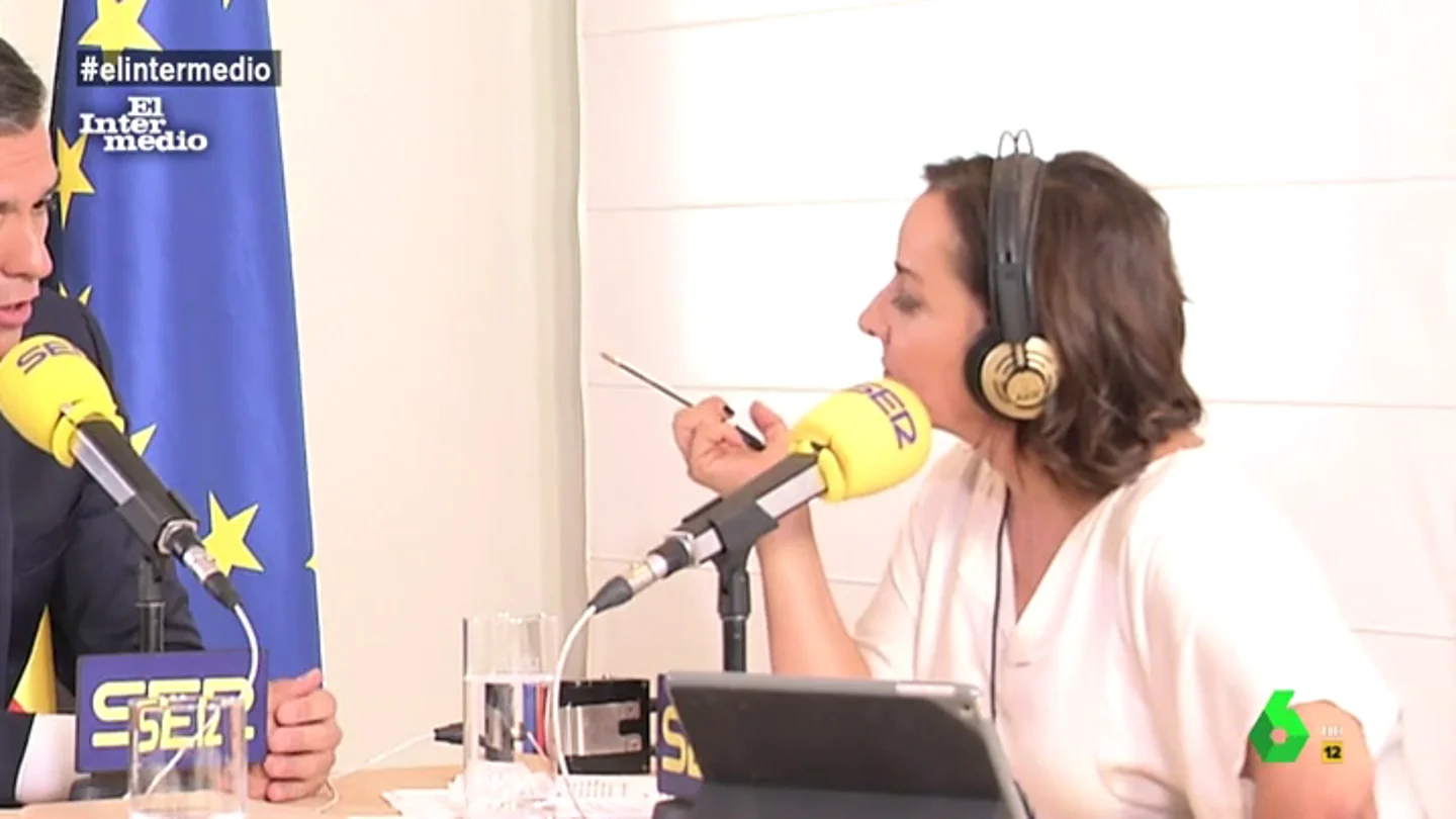 Pepa bueno en durante una entrevista a Pedro Sánchez Pepa bueno en durante una entrevista a Pedro Sánchez