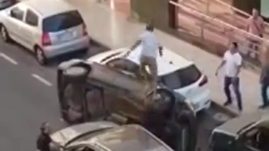 Lanzarote vive una espectacular persecución policial que acabó en un 'pilla-pilla' Lanzarote vive una espectacular persecución policial que acabó en un 'pilla-pilla'