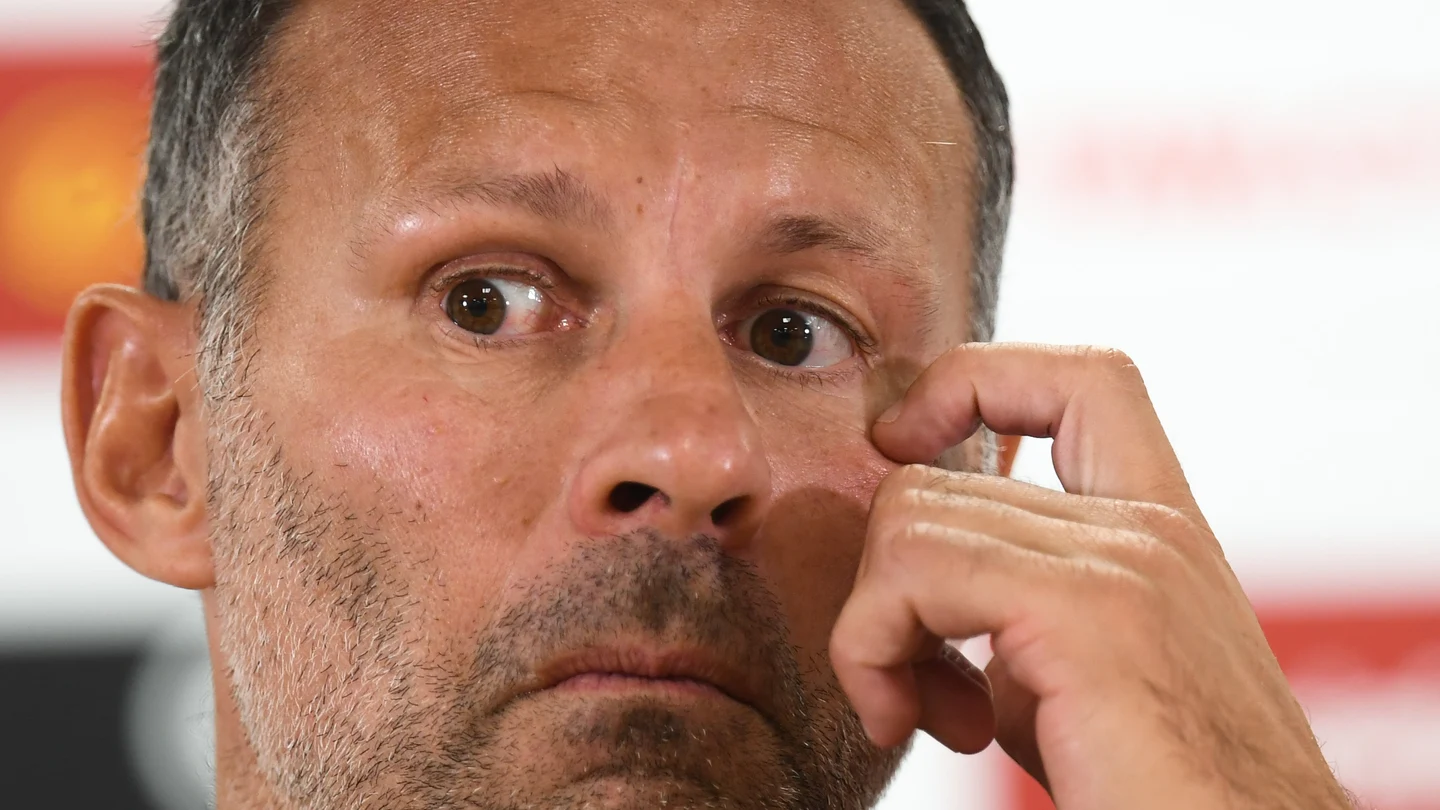 Ryan Giggs en rueda de prensa Ryan Giggs en rueda de prensa