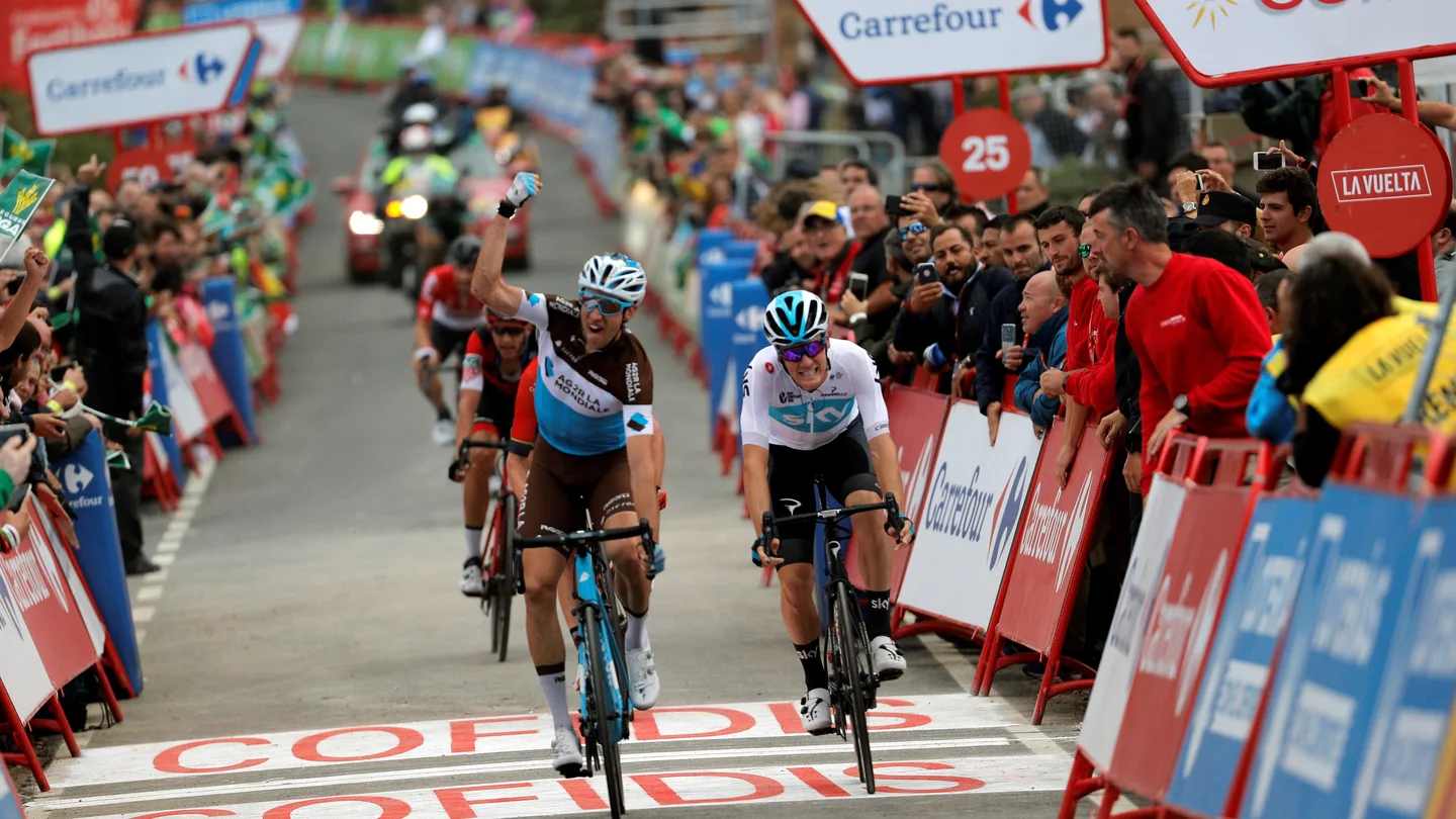 Geniez celebra su triunfo en la etapa de la Vuelta Geniez celebra su triunfo en la etapa de la Vuelta