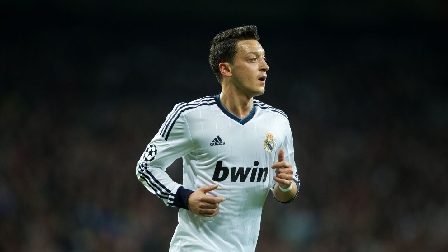 &Ouml;zil, durante su etapa en el Real Madrid