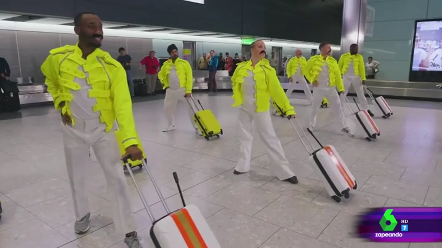El asombroso homenaje a Freddie Mercury en el aeropuerto de Heathrow en Londres El asombroso homenaje a Freddie Mercury en el aeropuerto de Heathrow en Londres