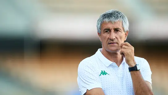 Quique Setién, durante un partido Quique Setién, durante un partido