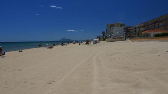Imagen de la playa de Bellreguard