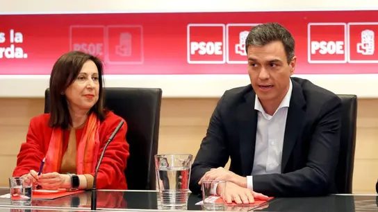 Margarita Robles y Pedro Sánchez Margarita Robles y Pedro Sánchez