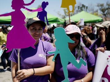 Mujeres se manifiestan en Guatemala contra el acoso callejero Mujeres se manifiestan en Guatemala contra el acoso callejero