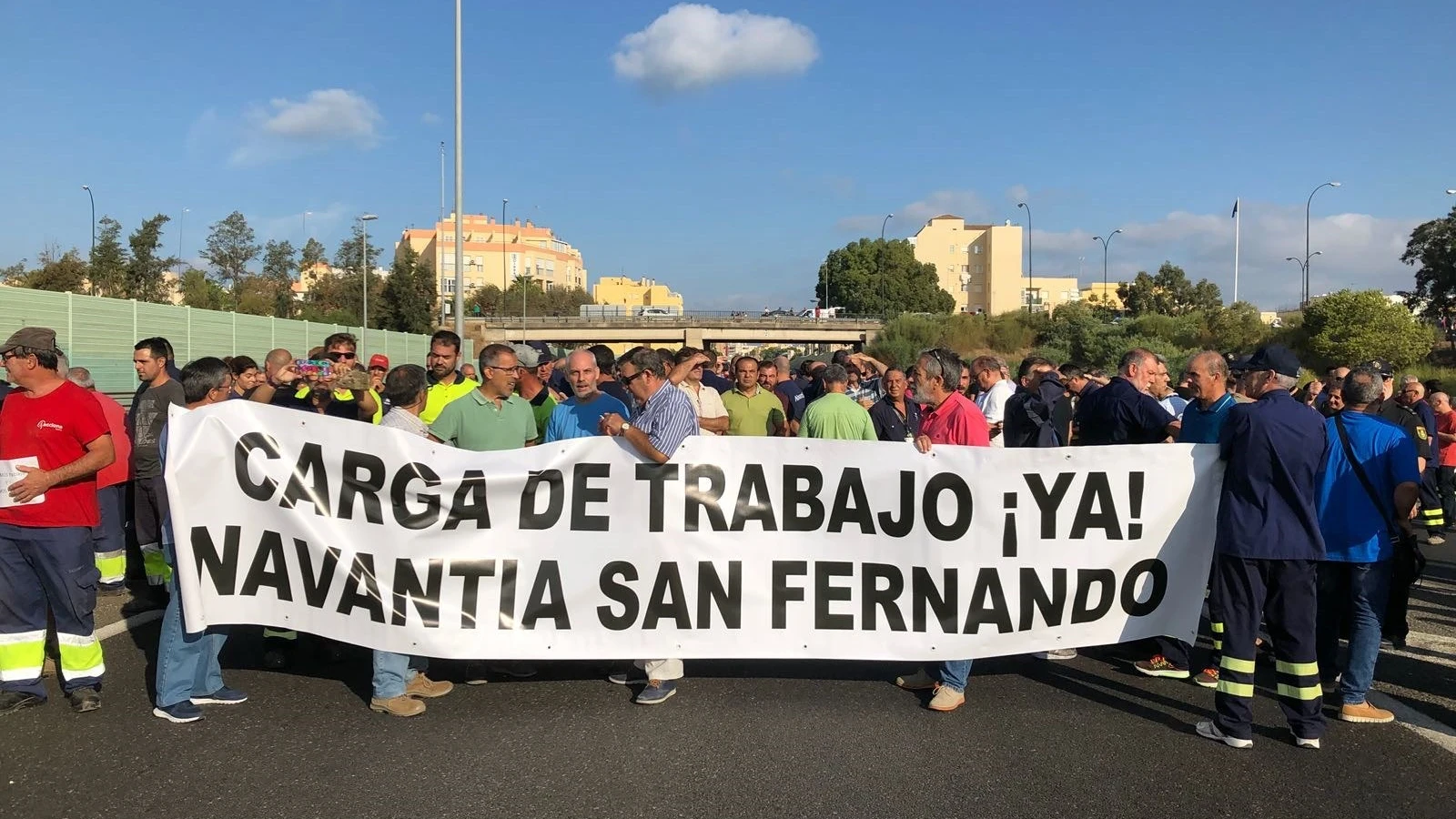 Fotografía facilitada por el Comité de Empresa de Navantia de los trabajadores del astillero de Navantia de San Fernando