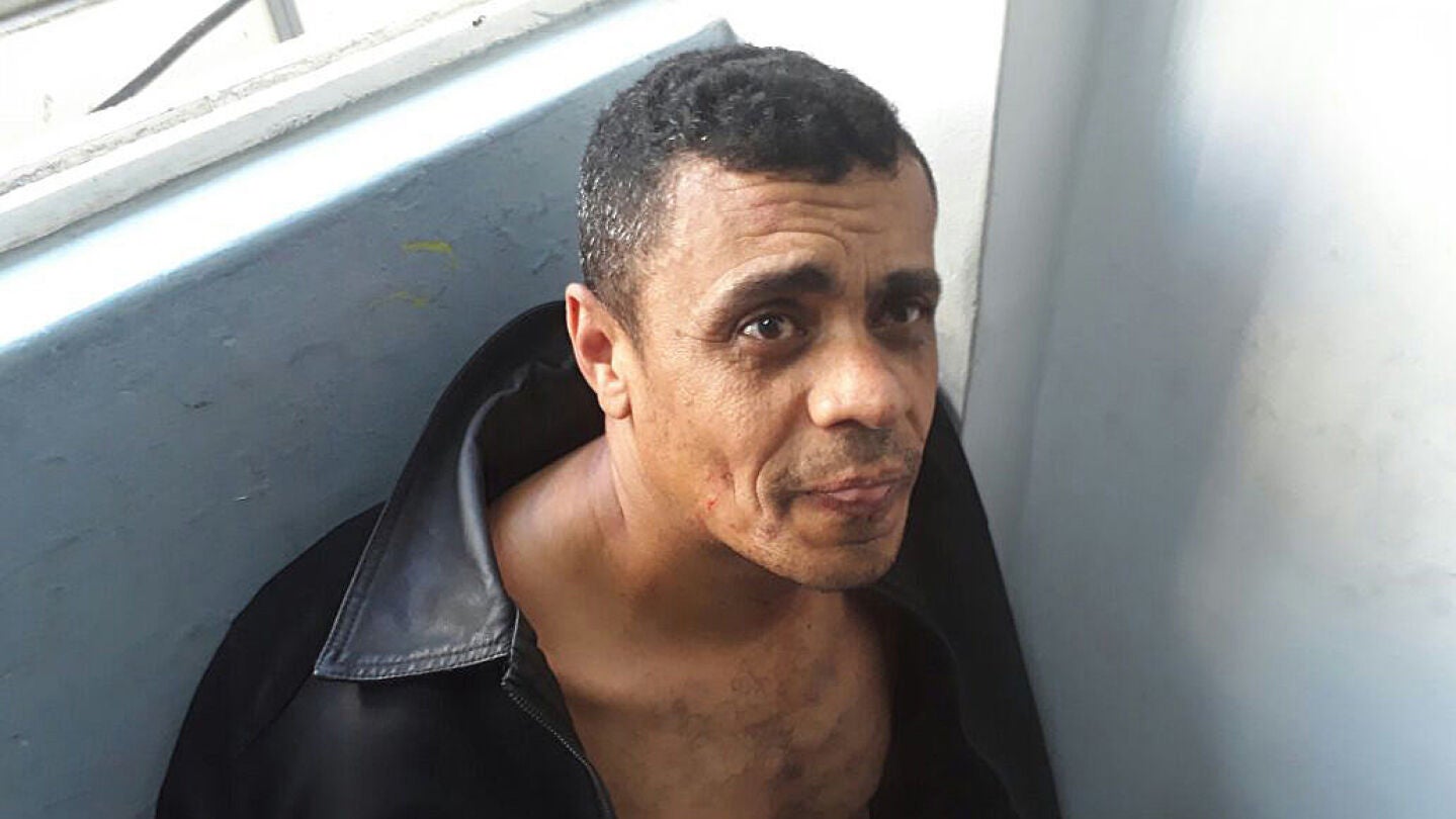 Fotograf&iacute;a cedida por la Polic&iacute;a Militar muestra a Adelio Obispo de Oliveira, sospechoso de apu&ntilde;alar al candidato presidencial Jair Bolsonaro