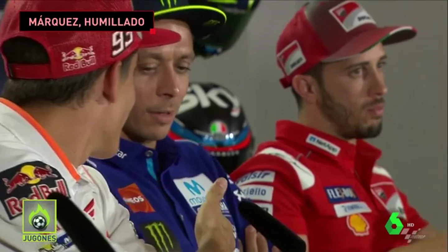 Valentino Rossi se niega a darle la mano a Marc Márquez Valentino Rossi se niega a darle la mano a Marc Márquez