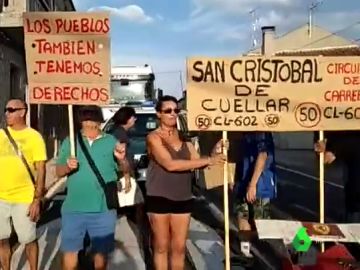Los vecinos de San Cristóbal de Cuéllar piden más seguridad en su carretera autonómica Los vecinos de San Cristóbal de Cuéllar piden más seguridad en su carretera autonómica