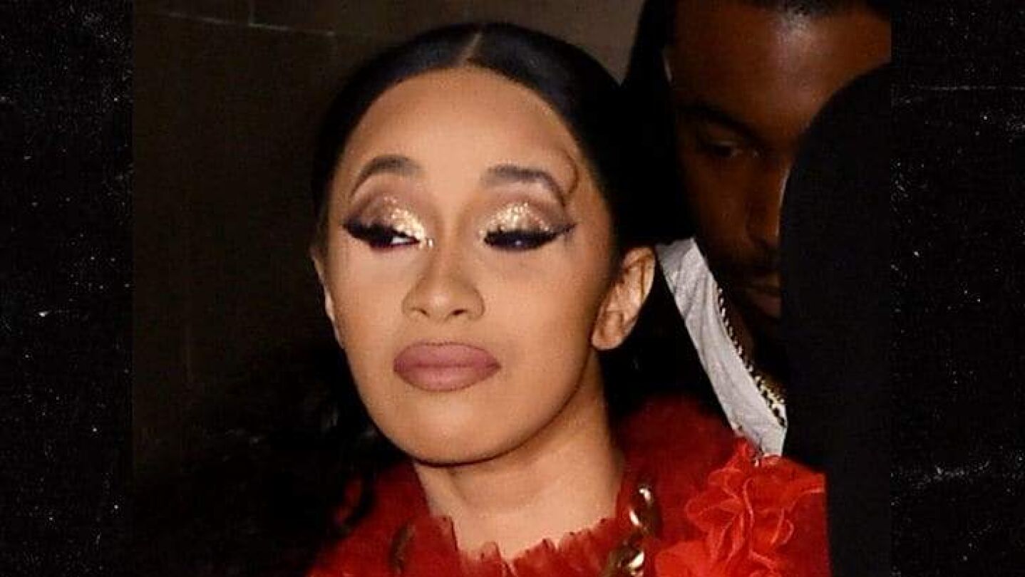 La rapera Cardi B expulsada de la fiesta 
