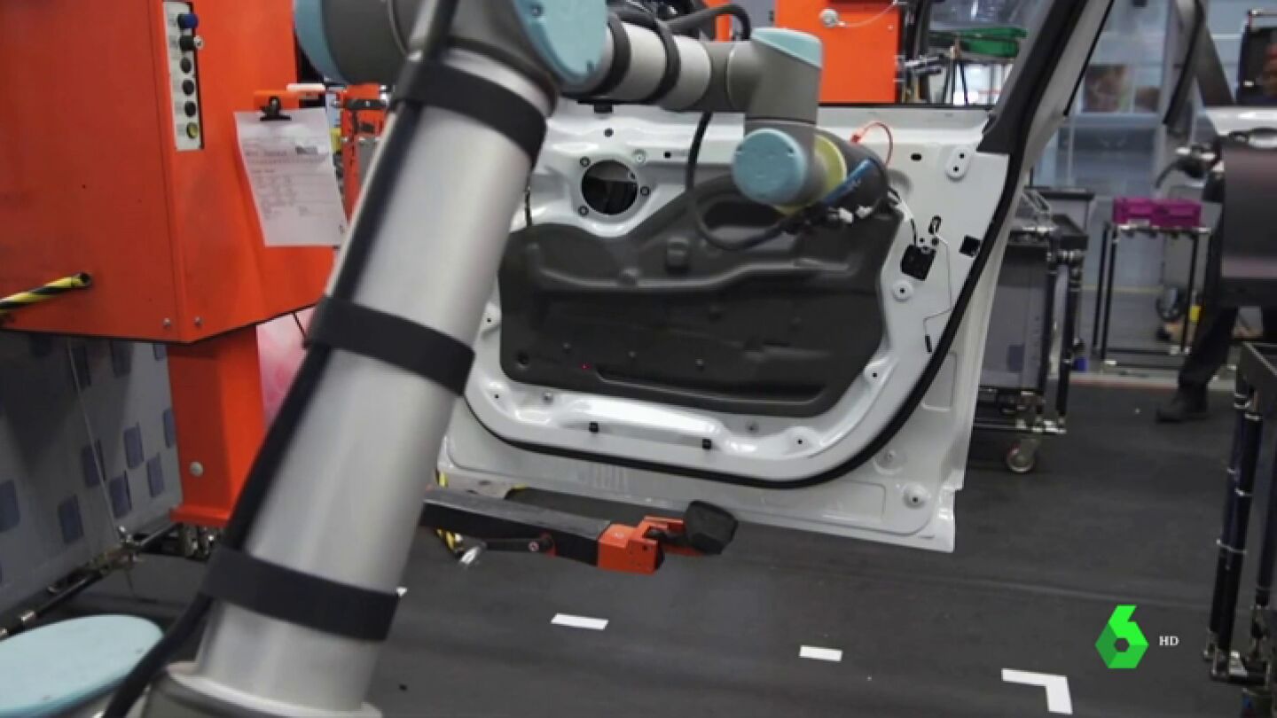 Robot colaborativo: &iquest;una ayuda a los trabajadores, o una amenaza al puesto de trabajo?