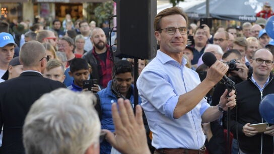 Ulf Kristersson, l&iacute;der del partido Moderado interviene durante la campa&ntilde;a electoral en Linkoping, Suecia