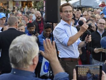 Ulf Kristersson, líder del partido Moderado interviene durante la campaña electoral en Linkoping, Suecia Ulf Kristersson, líder del partido Moderado interviene durante la campaña electoral en Linkoping, Suecia