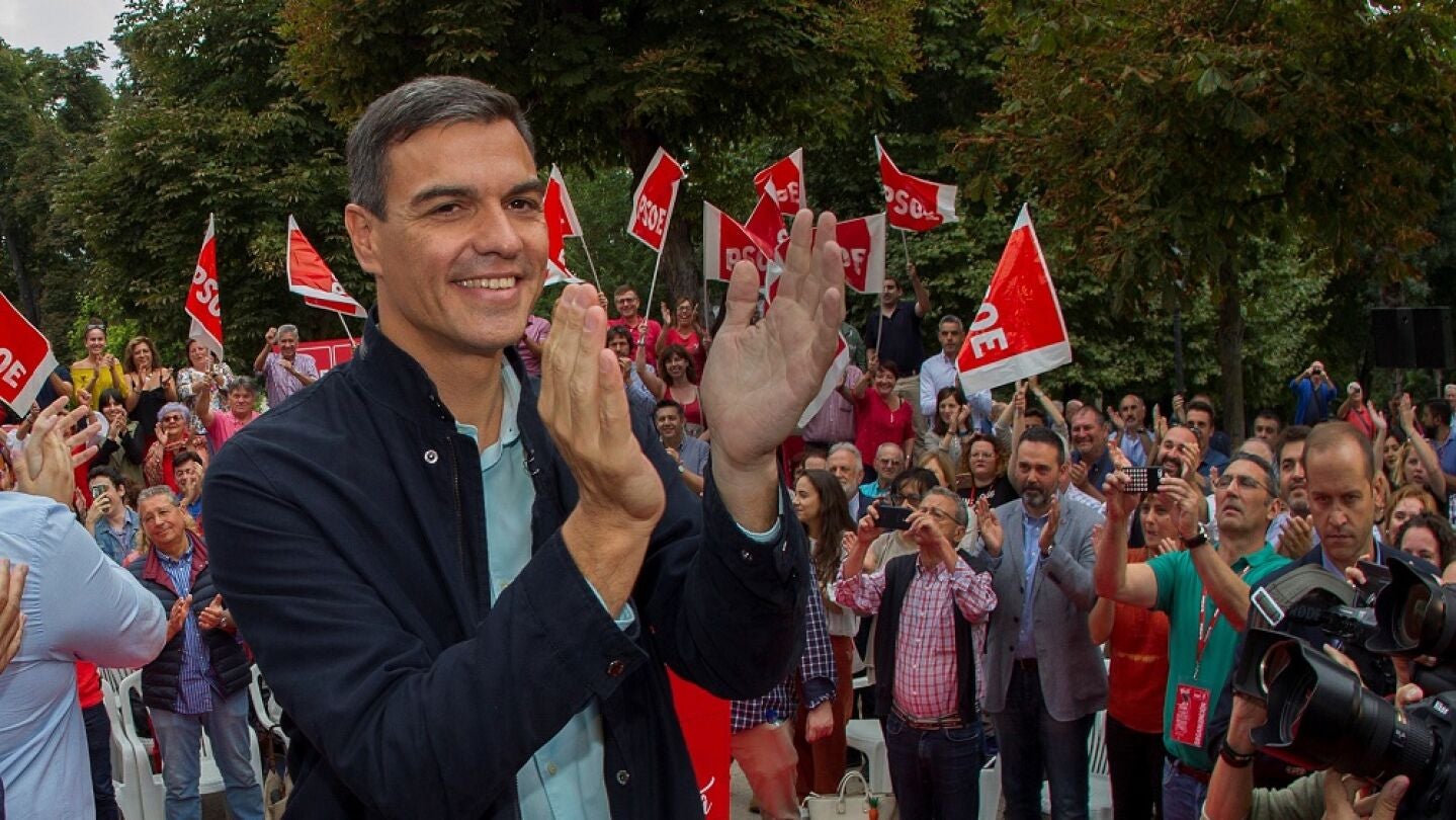 Pedro S&aacute;nchez en un acto del PSOE en Oviedo