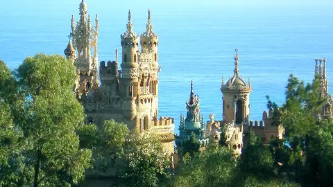 Castillo de Colomares, Benalmádena Esta es la ruta perfecta para disfrutar de la Costa del Sol