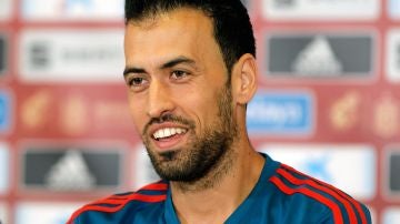 Sergio Busquets, en una rueda de prensa con la Selección