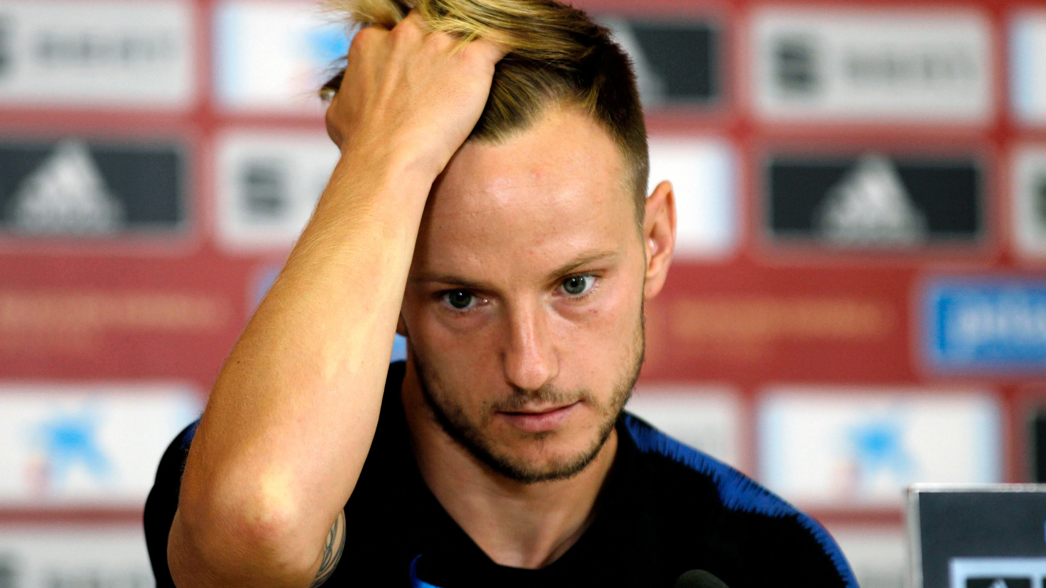 Rakitic, en una rueda de prensa con Croacia