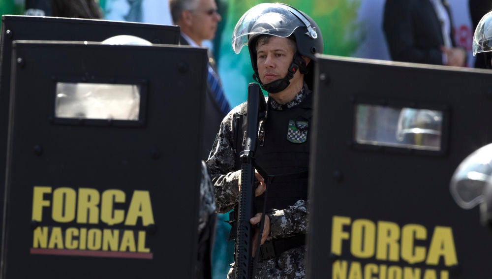 Soldados de la Fuerza Nacional de Brasil