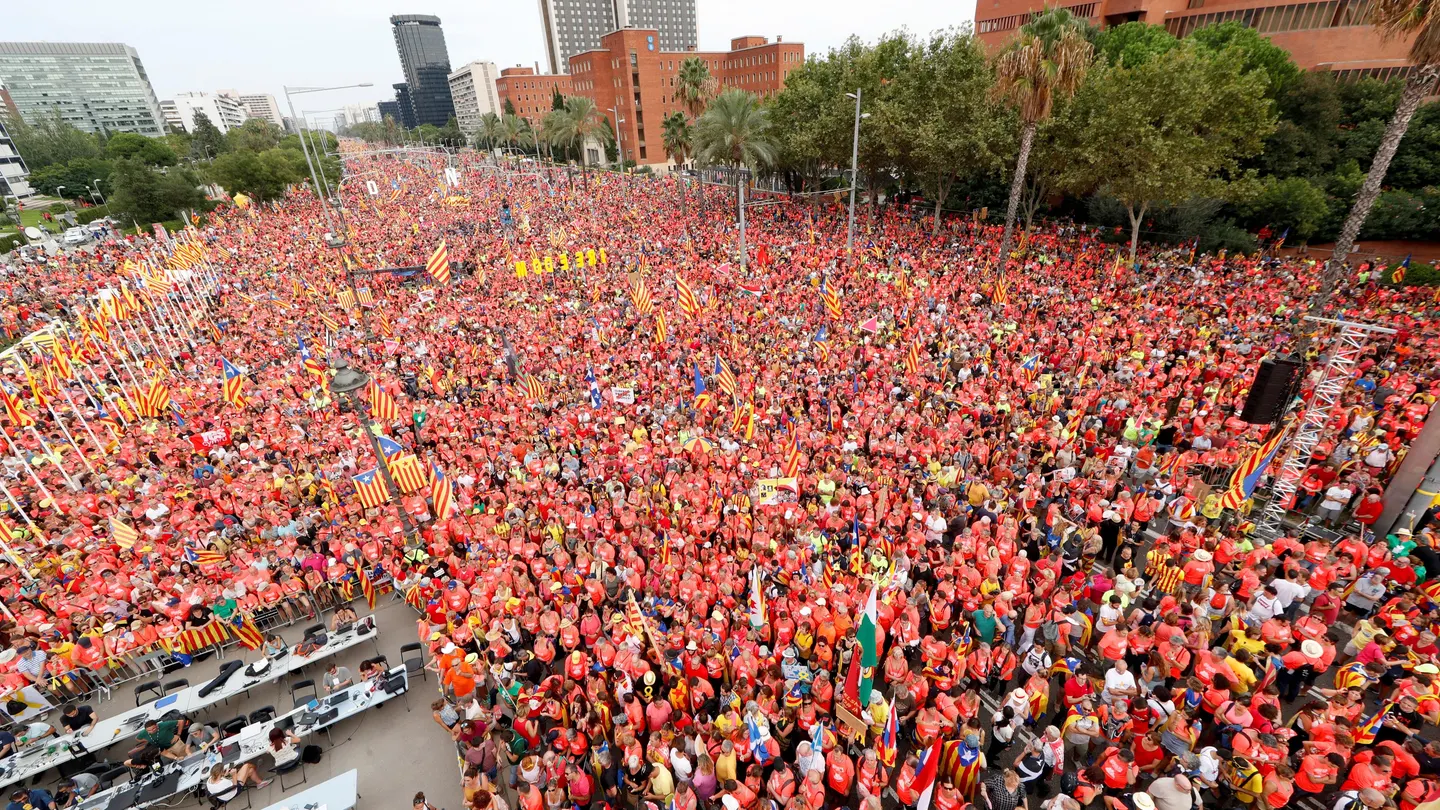 Multitudinaria manifestación de la Diada a favor de la república y los presos Multitudinaria manifestación de la Diada a favor de la república y los presos