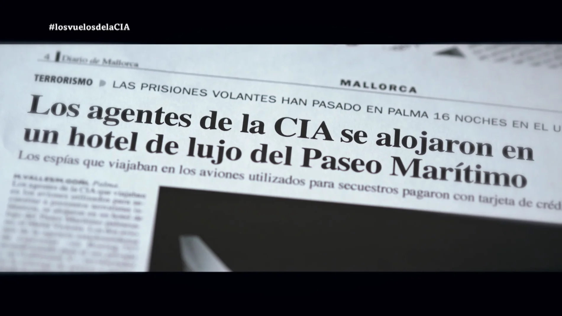 Mamen Mendizábal habla con dos de los periodistas que desvelaron los vuelos secretos de la CIA