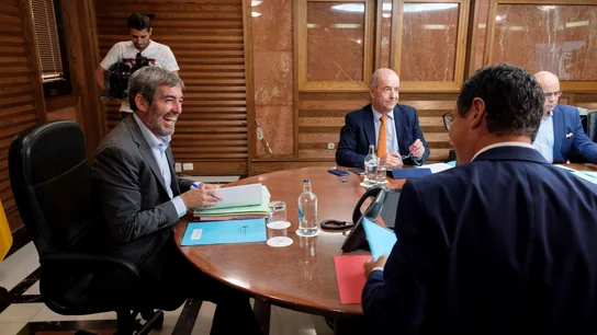 Fernando Clavijo en una reunión del Consejo de Gobierno en Las Palmas de Gran Canaria Fernando Clavijo en una reunión del Consejo de Gobierno en Las Palmas de Gran Canaria