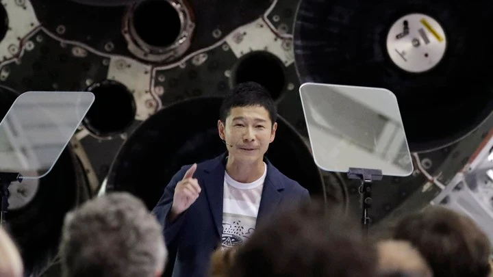 Yusaku Maezawa, millonario que viajará a la Luna