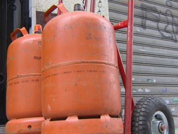 El precio de la bombona de butano sube casi un cinco por ciento El precio de la bombona de butano sube casi un cinco por ciento