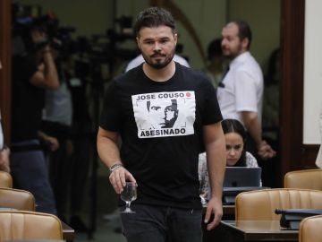 Gabriel Rufián en la comisión del Congreso sobre la caja B del PP