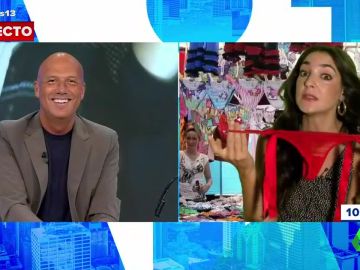 El 'íntimo' regalo de Leonor Lavado como Raquel Bollo a Arusitys El 'íntimo' regalo de Leonor Lavado como Raquel Bollo a Arusitys