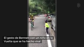 El bonito gesto del ciclista George Bennett con un niño que le animaba en la Vuelta