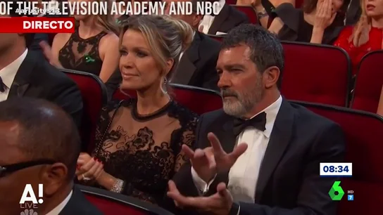 María Estévez responde al porqué de la forma de aplaudir de Antonio Banderas en los Emmy: "Él es muy flamenco" María Estévez responde al porqué de la forma de aplaudir de Antonio Banderas en los Emmy: "Él es muy flamenco"