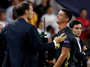 Cristiano Ronaldo se retira entre lágrimas de Mestalla Cristiano Ronaldo se retira entre lágrimas de Mestalla