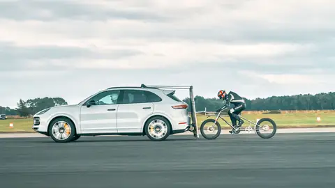 High Neil Campbell Cyclist Cayenne Turbo Porsche  High Neil Campbell Cyclist Cayenne Turbo Porsche
