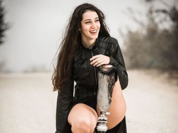 Chiara Bordi, la primera modelo con una prótesis Chiara Bordi, la primera modelo con una prótesis