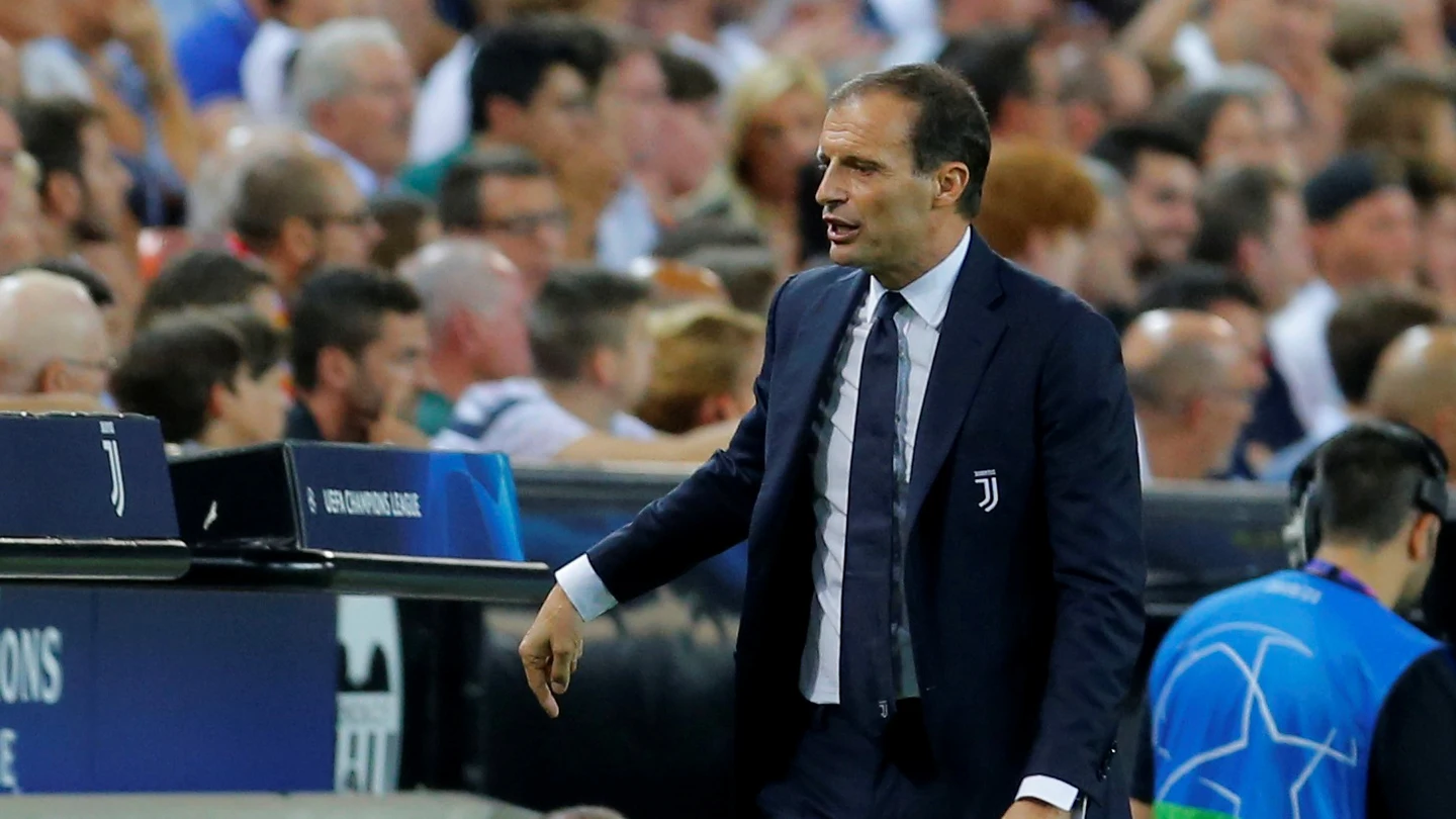 Massimiliano Allegri, en la banda de Mestalla Massimiliano Allegri, en la banda de Mestalla