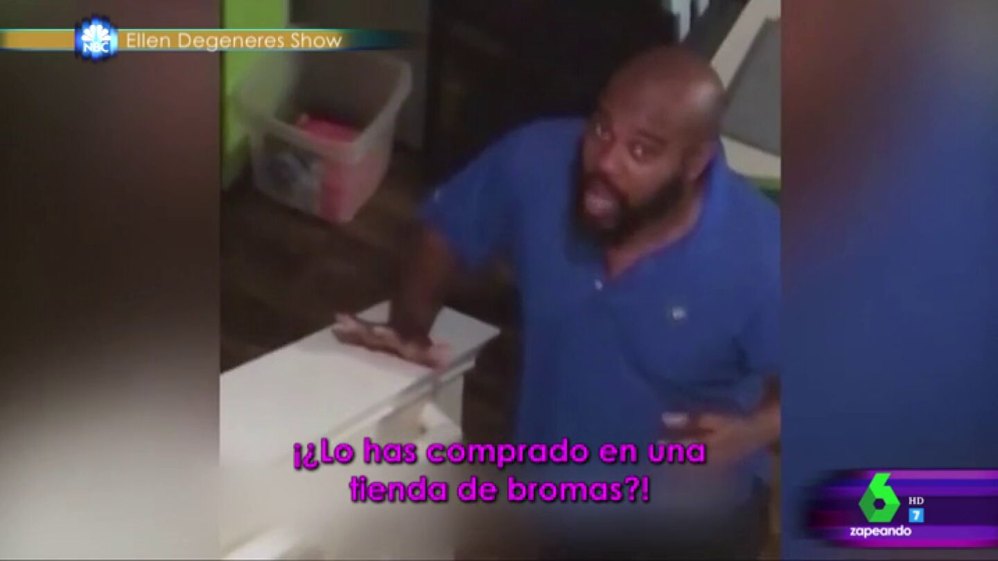 La divertida reacci&oacute;n de un hombre al enterarse de que va a ser padre
