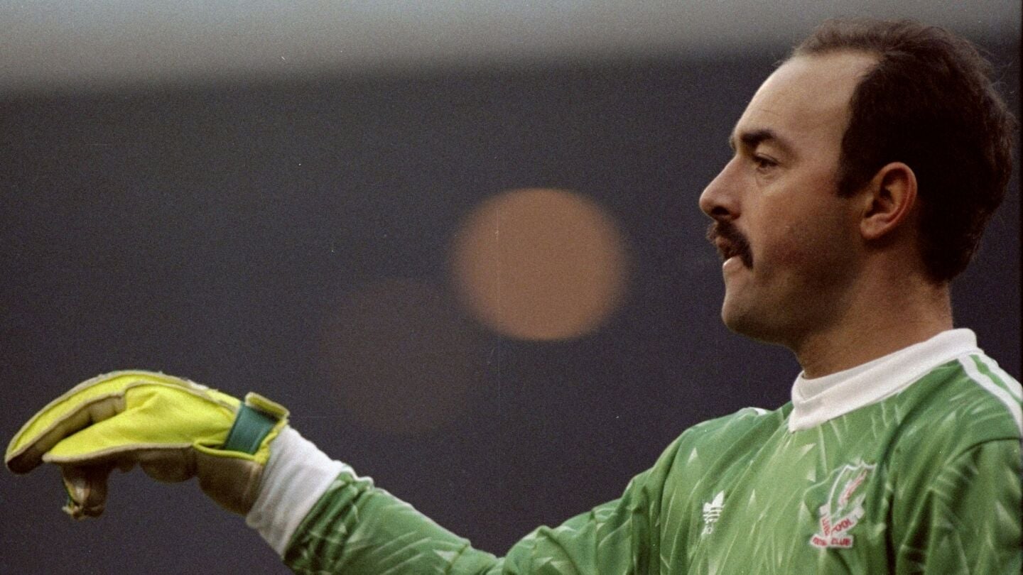 Bruce Grobbelaar, en un partido del Liverpool