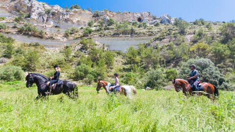 Itinerarios para descubrir Menorca…a caballo 